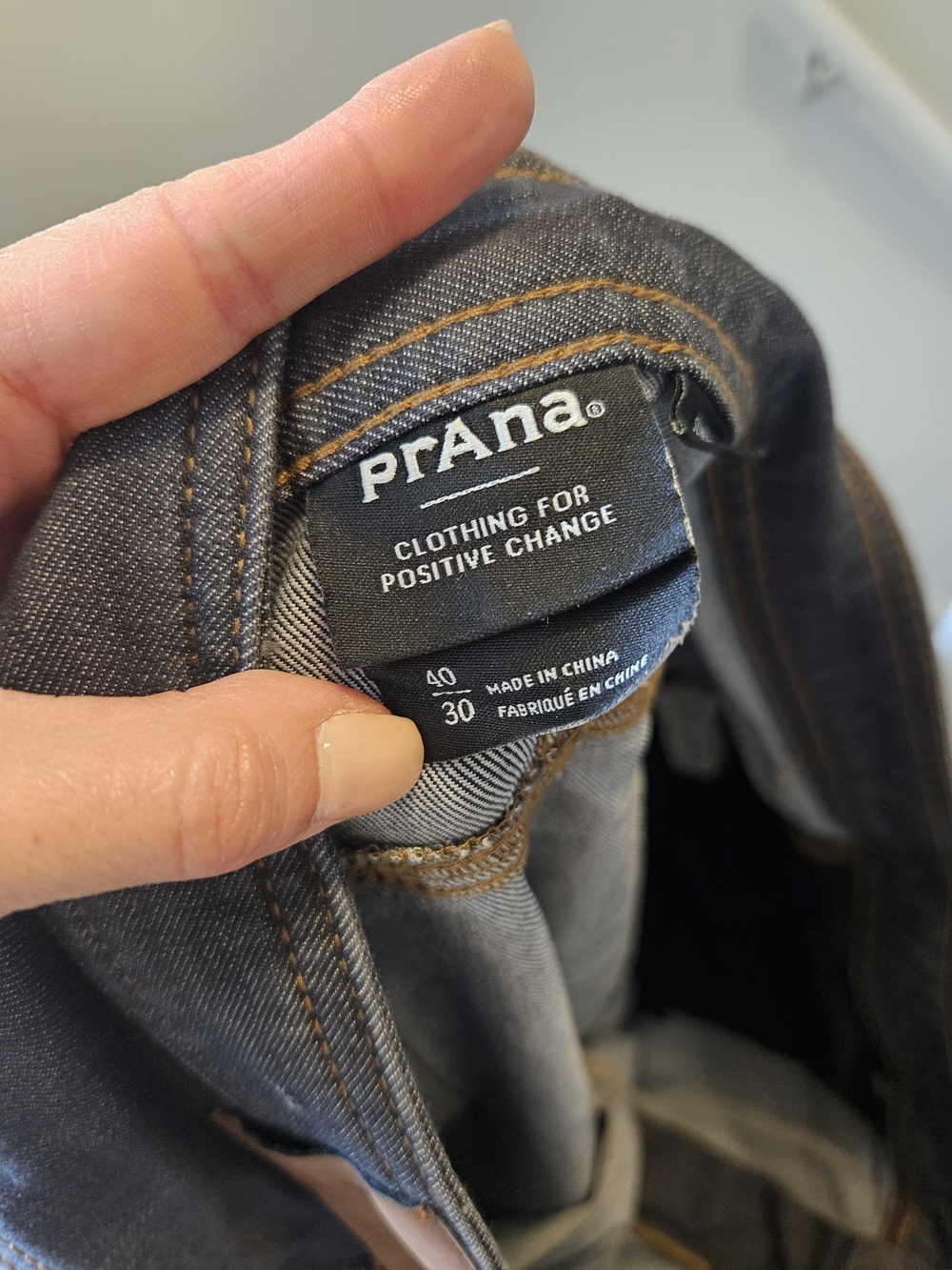 Prana Men’s Dark Blue Slim Straight Jeans with Brown Leather Patch - Picture 4 of 4